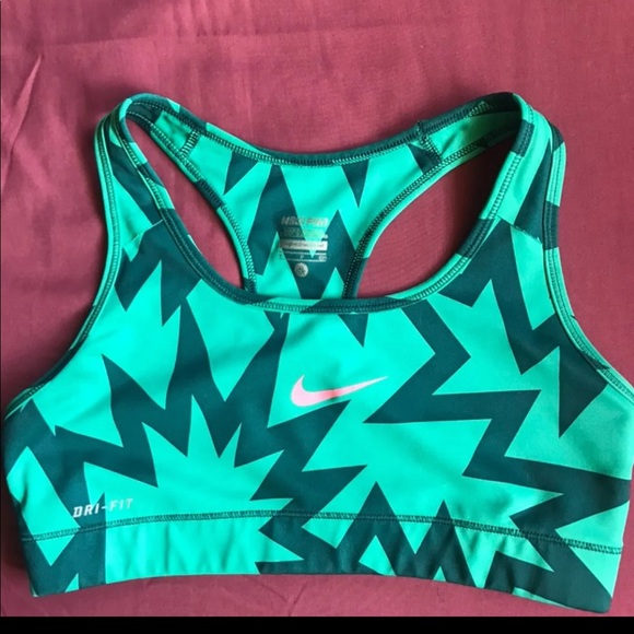 [ SOLD] Nike Sport Bra Bundle set of 3 - Picture 2 of 5